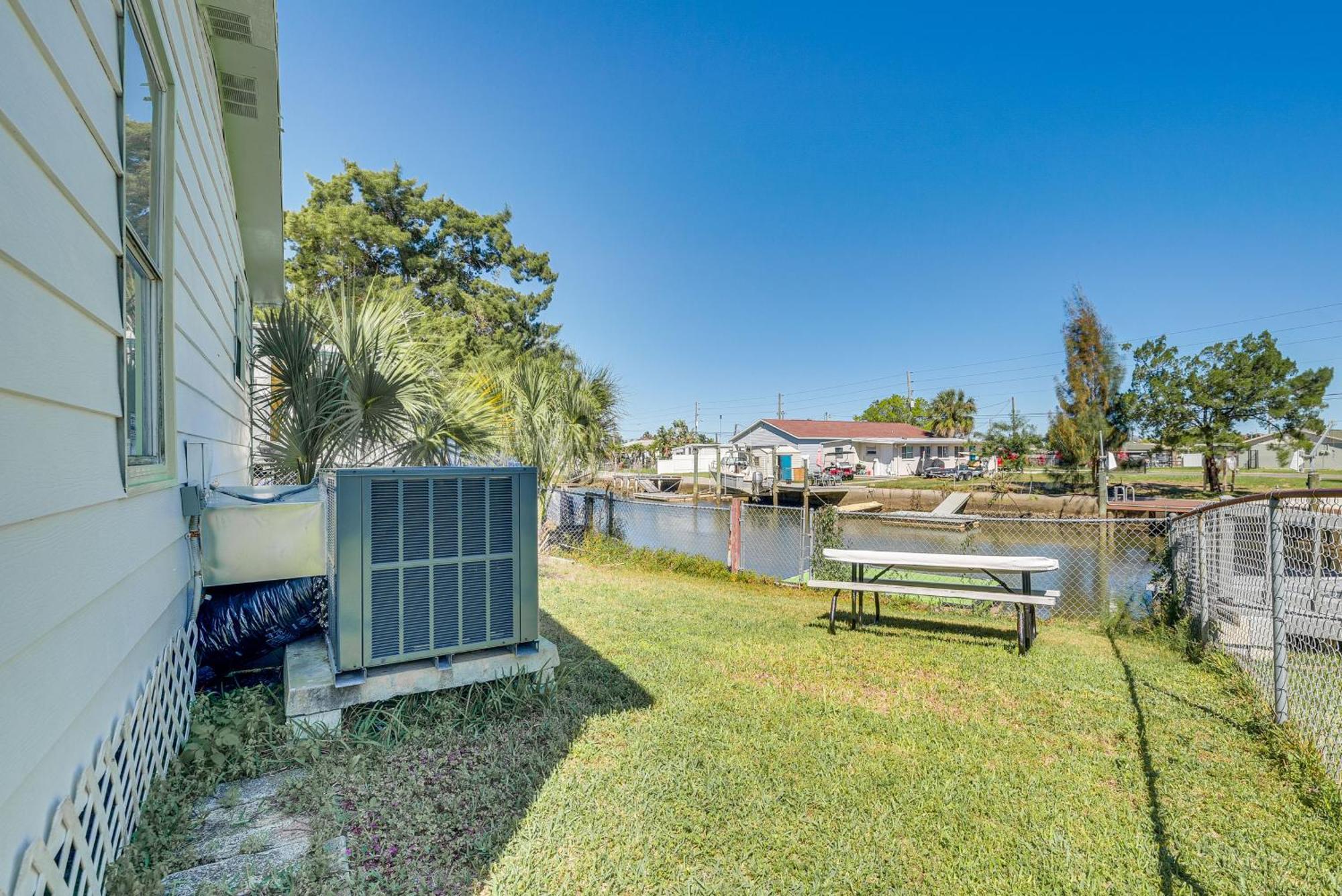 Hudson Home With Dock On Canal About 1 Mi To Beach! Екстер'єр фото